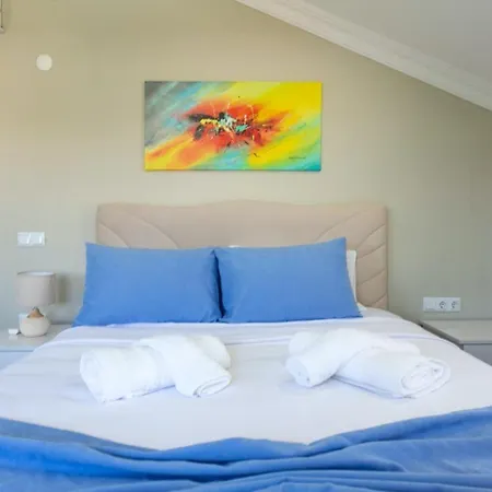 4 Bedroom With Private Pool Near Calis *