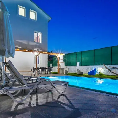 4 Bedroom With Private Pool Near Calis * Фетхие