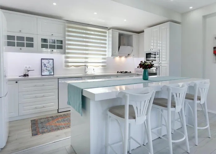 4 Bedroom With Private Pool Near Calis Villa *