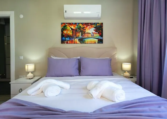 4 Bedroom With Private Pool Near Calis *