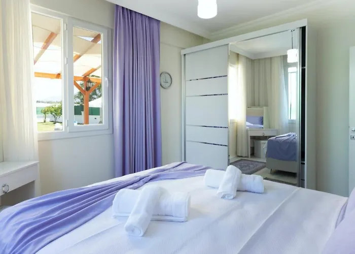 4 Bedroom With Private Pool Near Calis