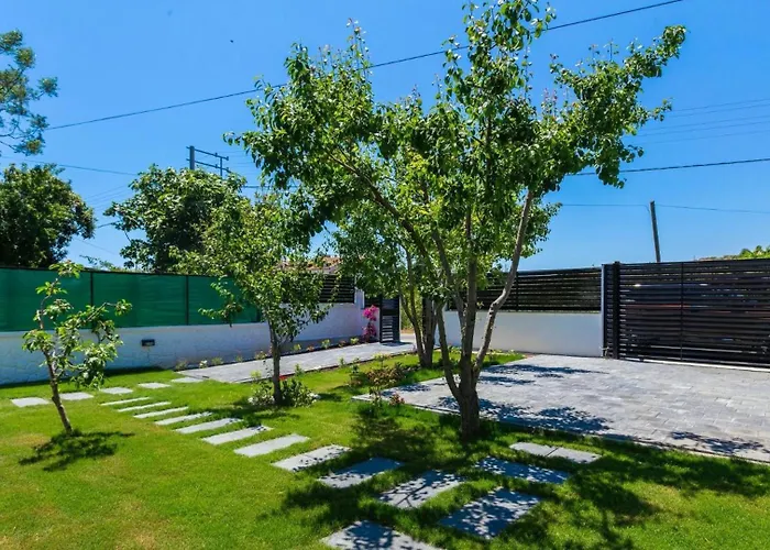 4 Bedroom With Private Pool Near Calis Villa *