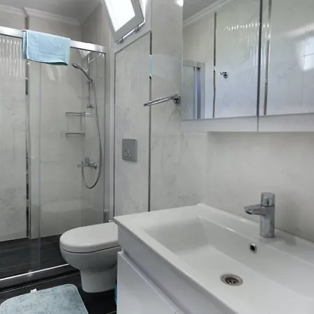 4 Bedroom With Private Pool Near Calis Βίλα