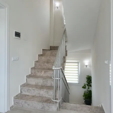 Villa 4 Bedroom With Private Pool Near Calis Fethiye