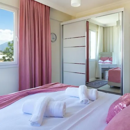 Villa 4 Bedroom With Private Pool Near Calis