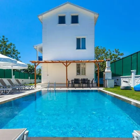 4 Bedroom With Private Pool Near Calis Φετιγιέ