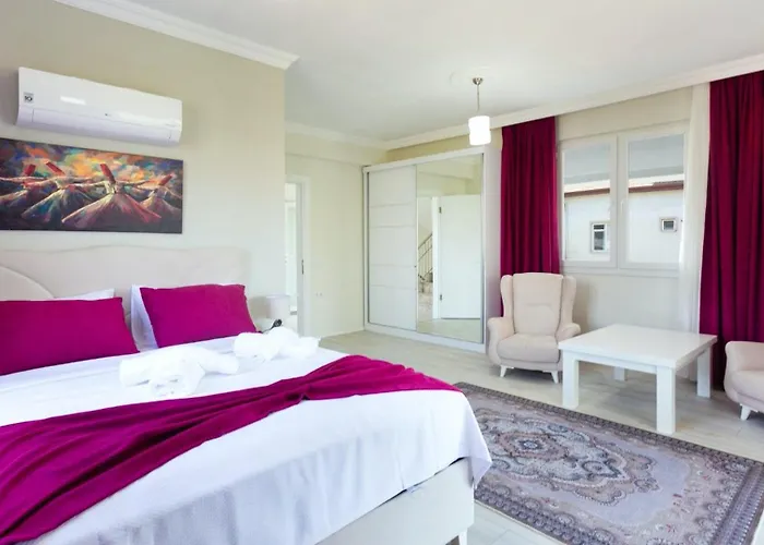 Vila 4 Bedroom With Private Pool Near Calis *