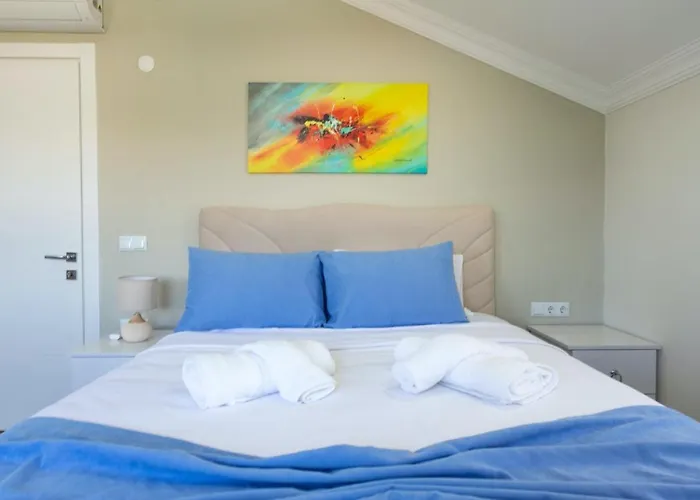 4 Bedroom With Private Pool Near Calis *