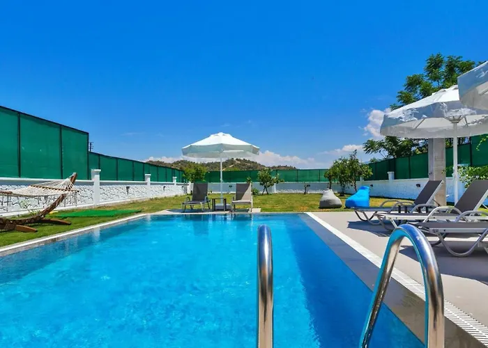 Vila 4 Bedroom With Private Pool Near Calis