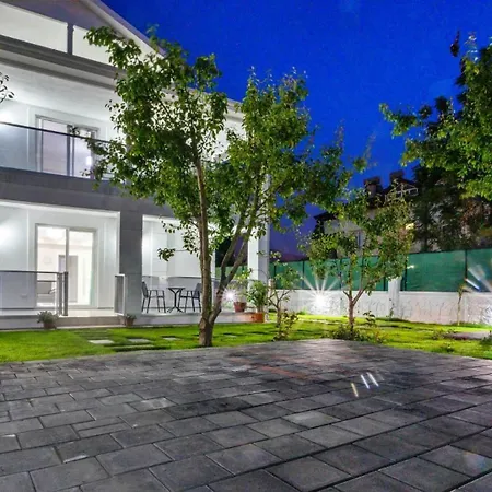 Villa 4 Bedroom With Private Pool Near Calis